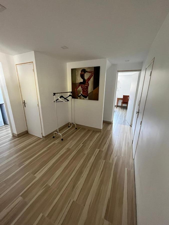 Les Bambous Appartement Poissy Buitenkant foto